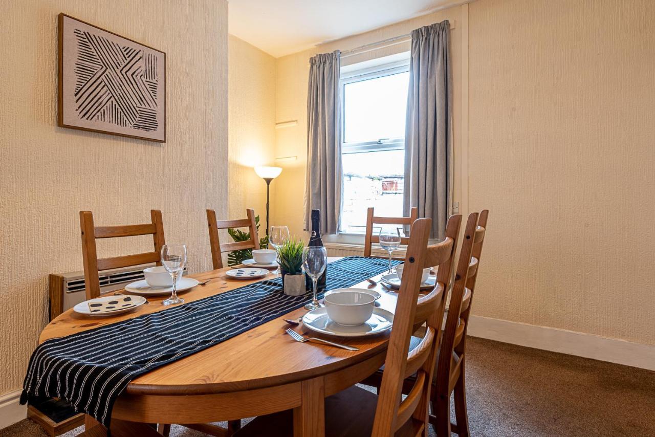 2 Bed, Up To 6 Guests Near Chester City Centre Buitenkant foto