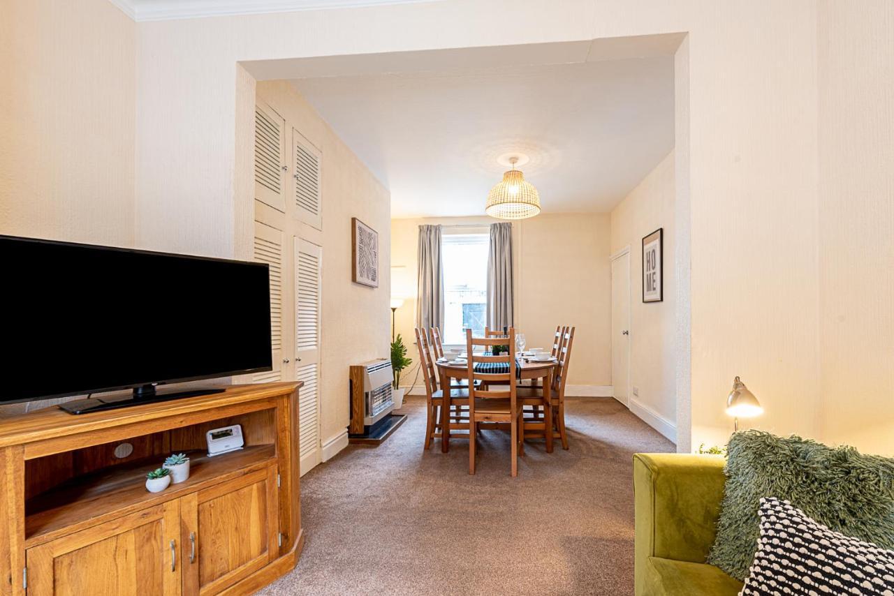 2 Bed, Up To 6 Guests Near Chester City Centre Buitenkant foto